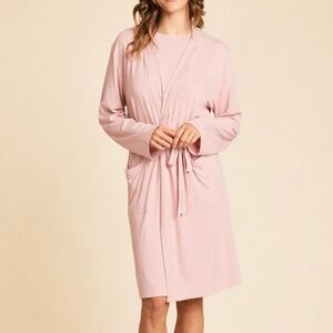 NWT Barefoot Dreams Women’s Malibu Collection Ultra Soft Ribbed Piped Robe